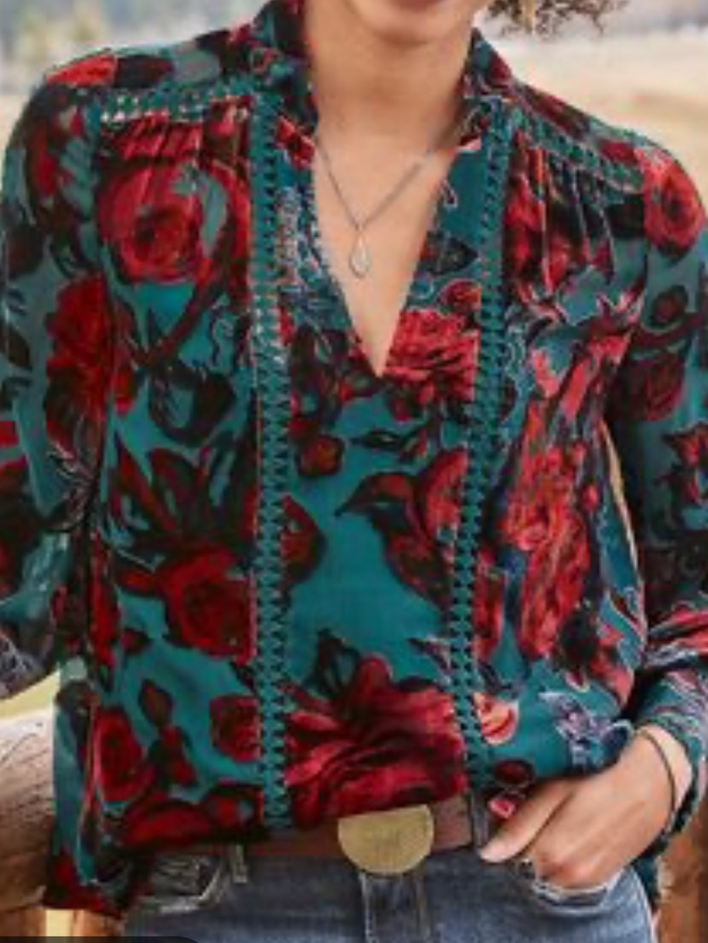 New Teal Floral V-Neck Velvet Women's Blouse. size XL